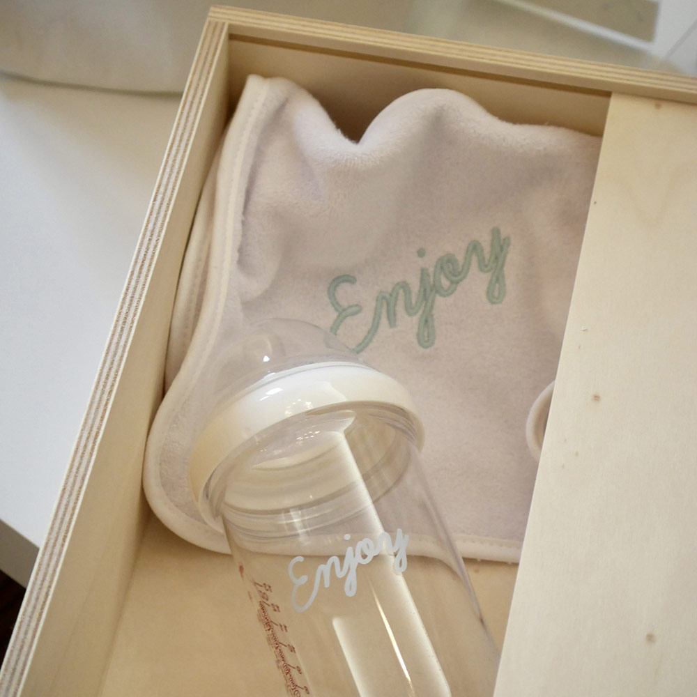Coffret Enjoy - Biberon & Bavoir – Image 4