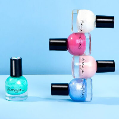 Vernis à ongles à l'eau